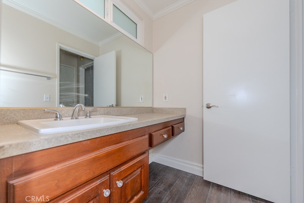 4711 E Fairfield Street