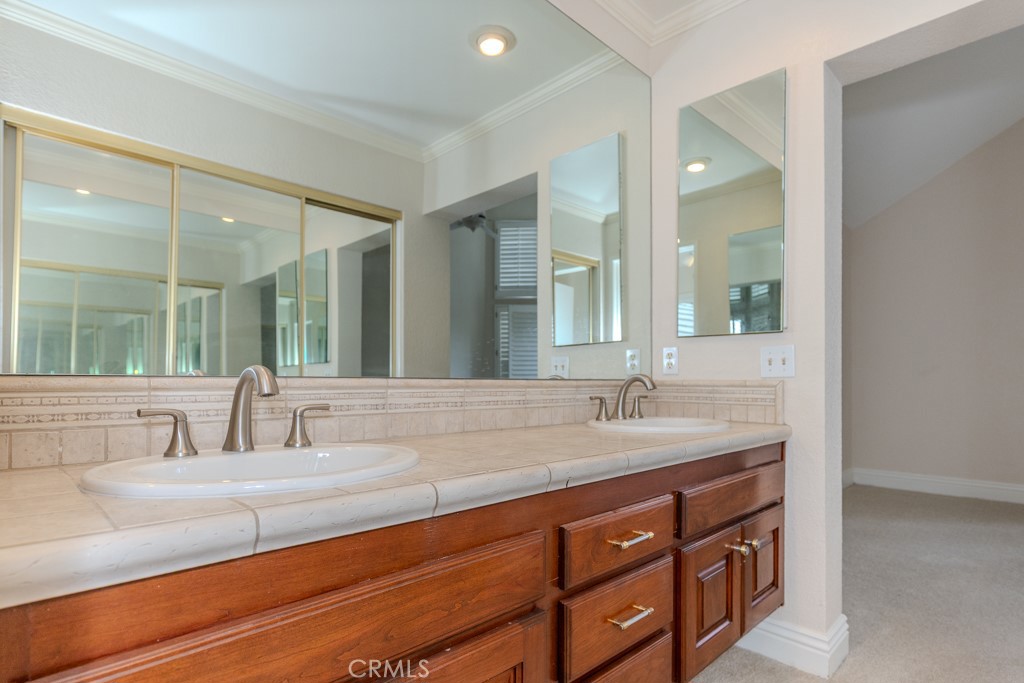 4711 E Fairfield Street