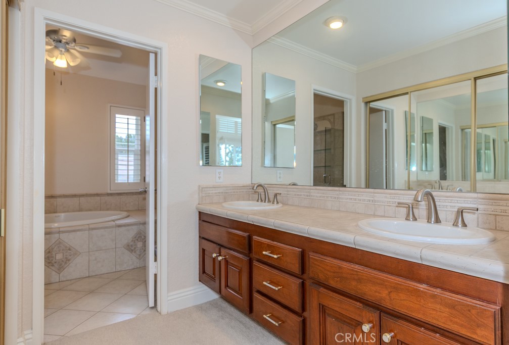 4711 E Fairfield Street