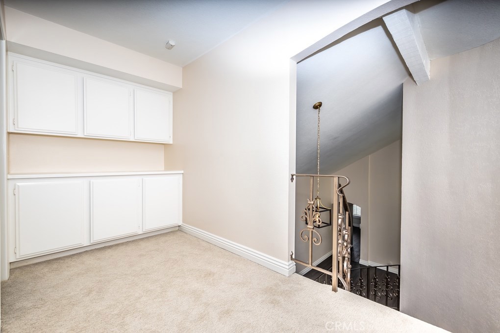 4711 E Fairfield Street