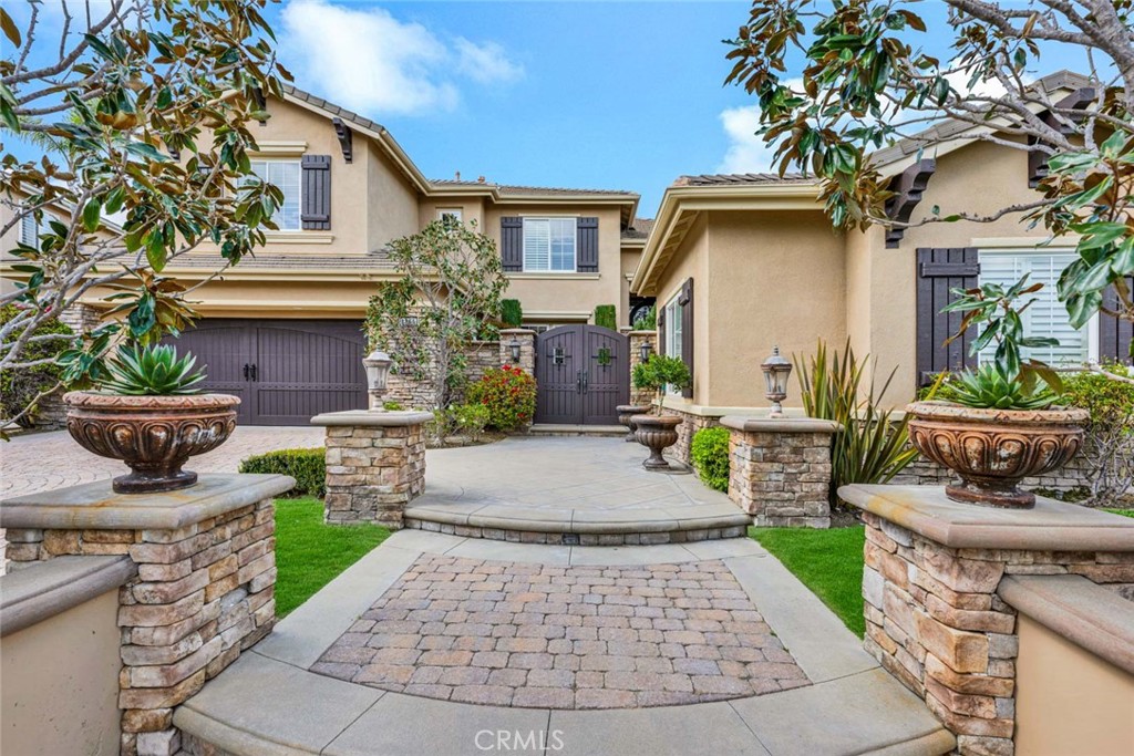 8245 E Serene Ridge Ln.