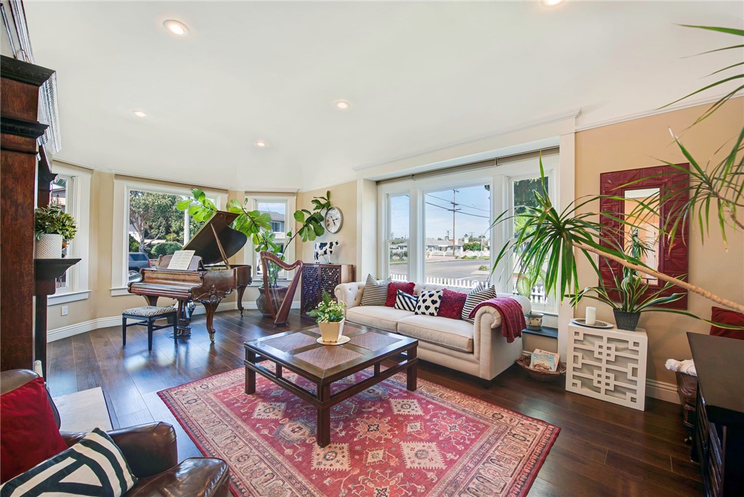 601 S Claudina Street