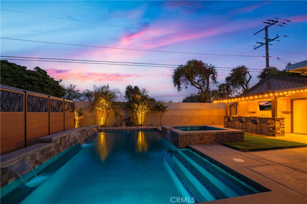 6020 E Walton Street