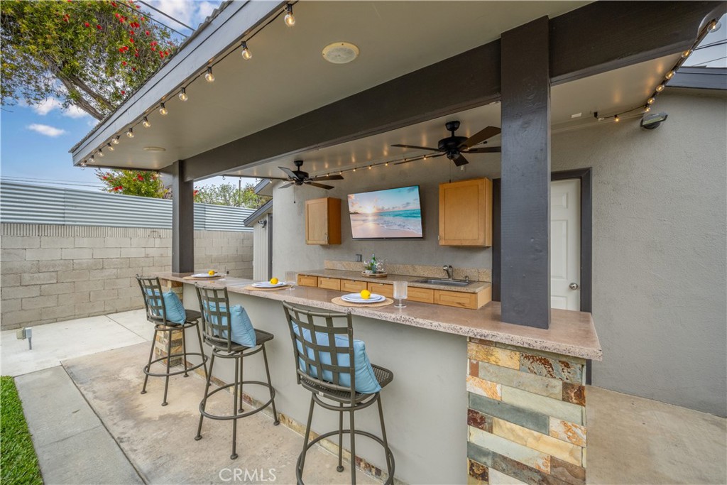 6020 E Walton Street