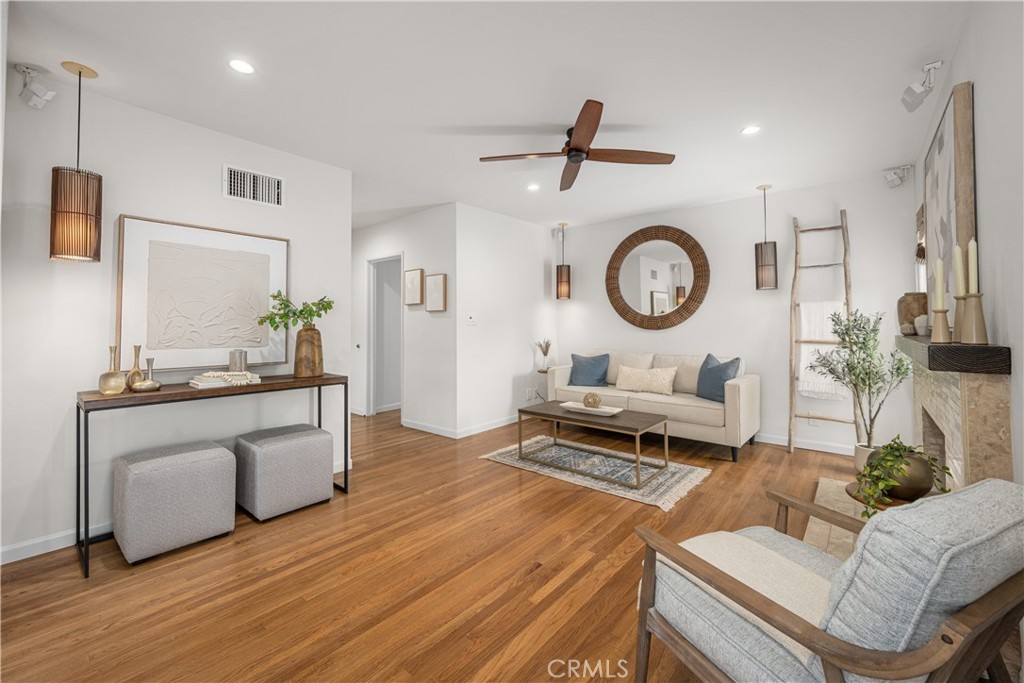 6020 E Walton Street