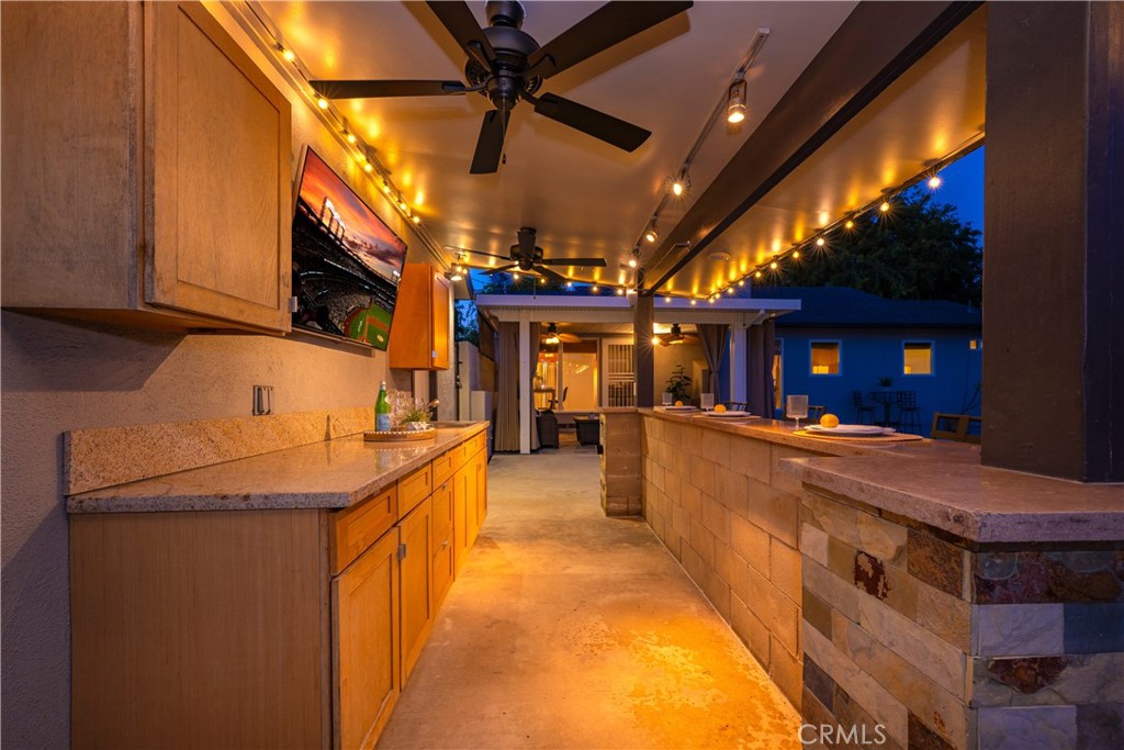 6020 E Walton Street