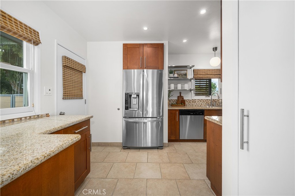 6020 E Walton Street