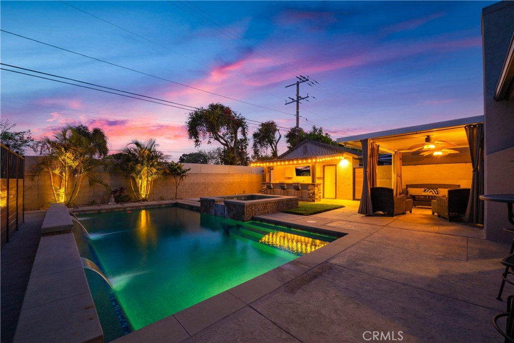 6020 E Walton Street