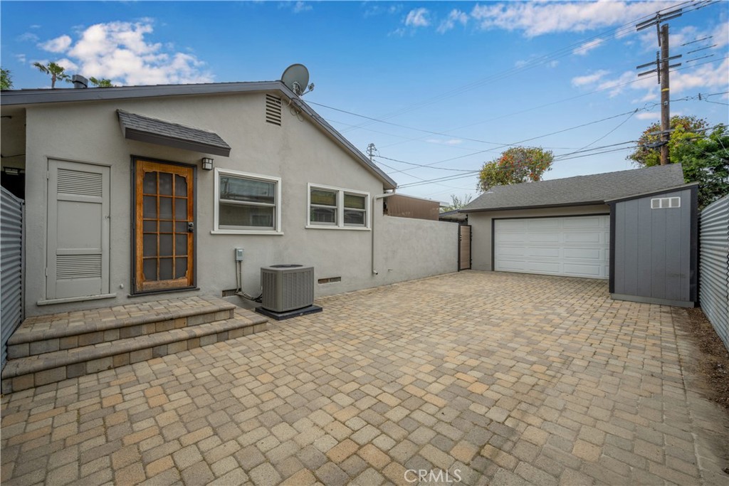 6020 E Walton Street