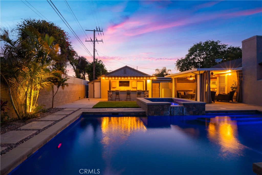 6020 E Walton Street