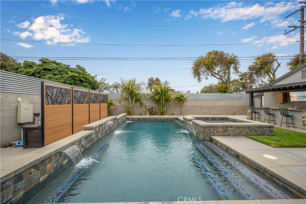 6020 E Walton Street