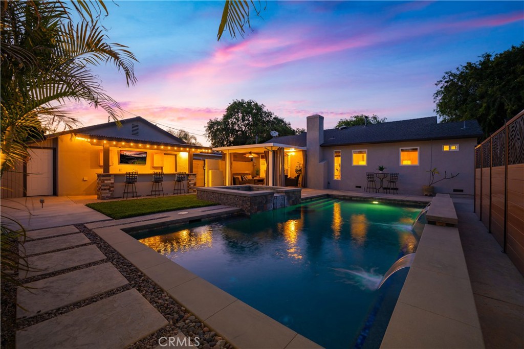 6020 E Walton Street