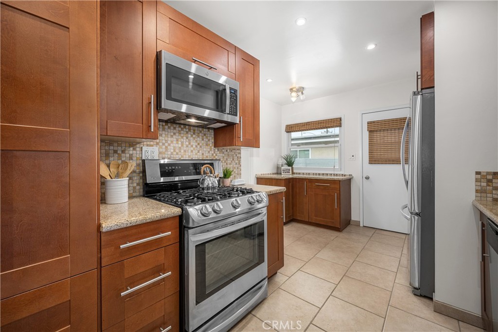 6020 E Walton Street