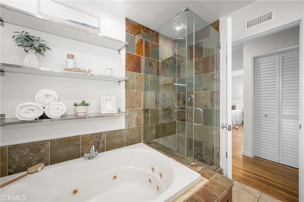 6020 E Walton Street