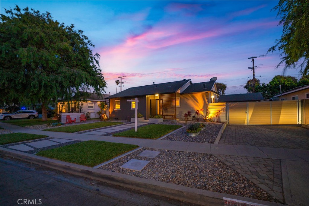 6020 E Walton Street