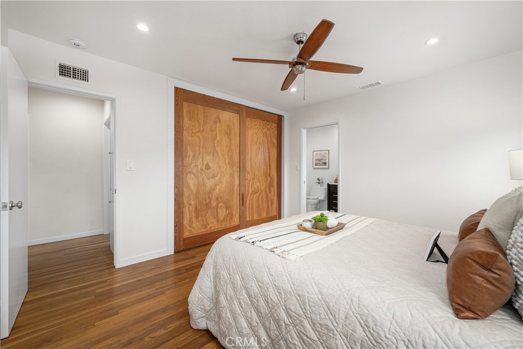 6020 E Walton Street