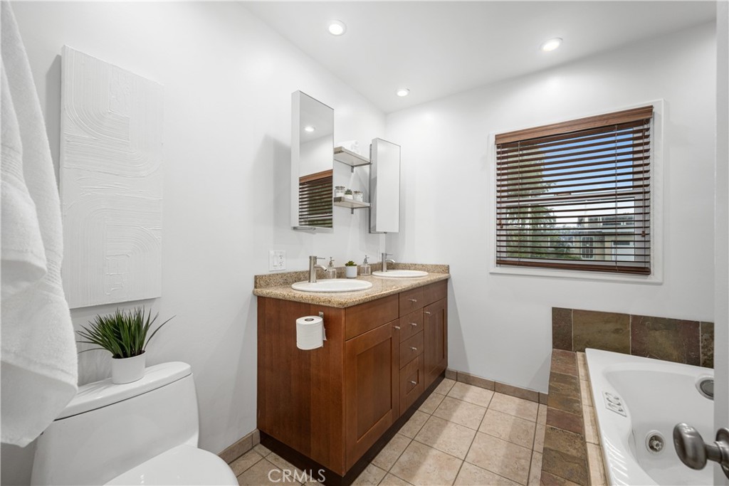 6020 E Walton Street