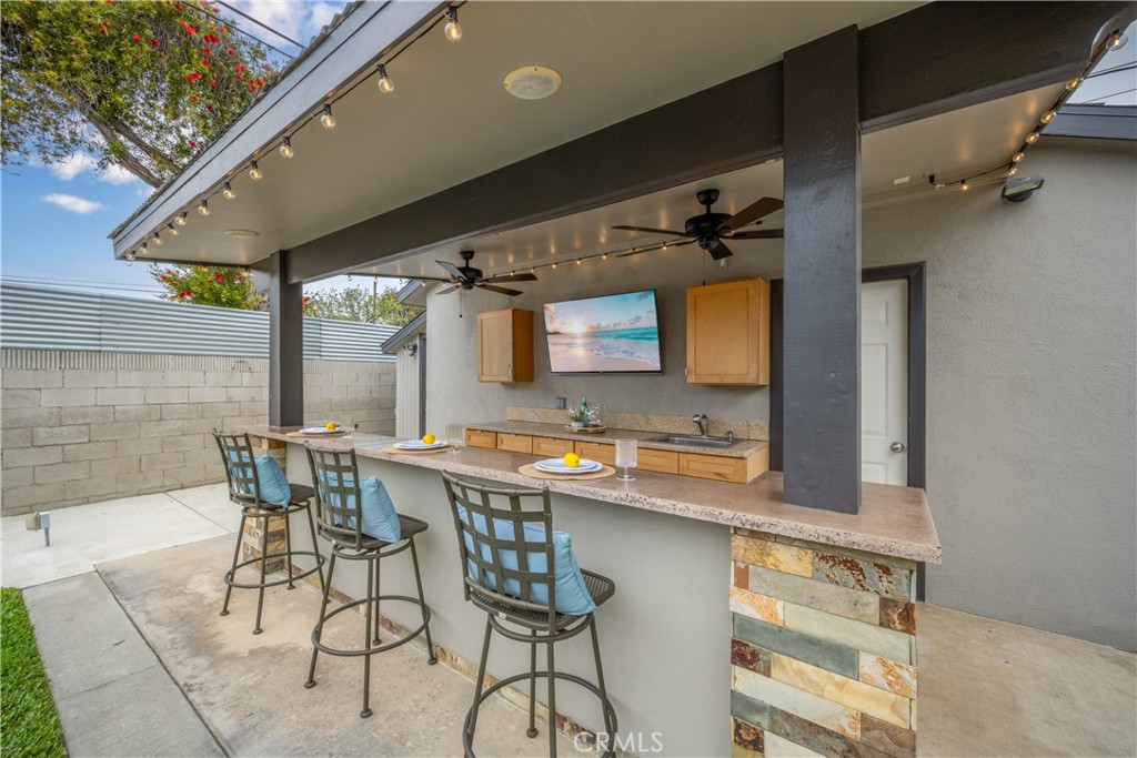 6020 E Walton Street