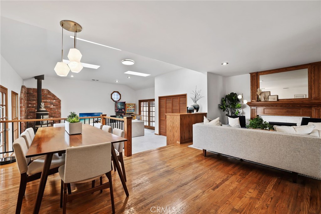 6734 E Huntdale Street