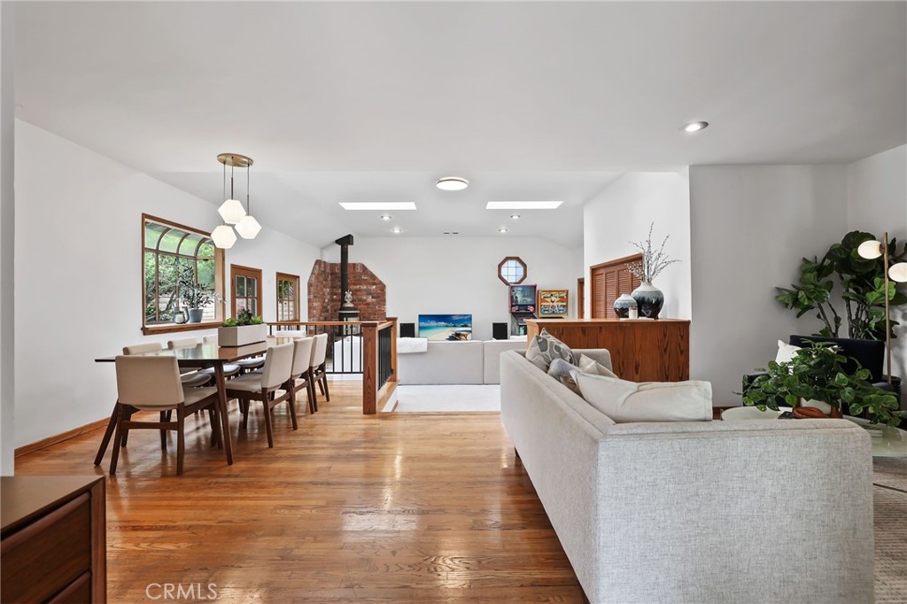 6734 E Huntdale Street