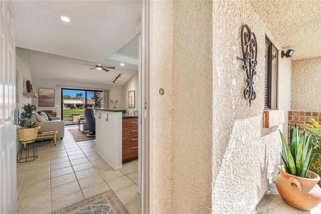 41032 Interlachen Lane