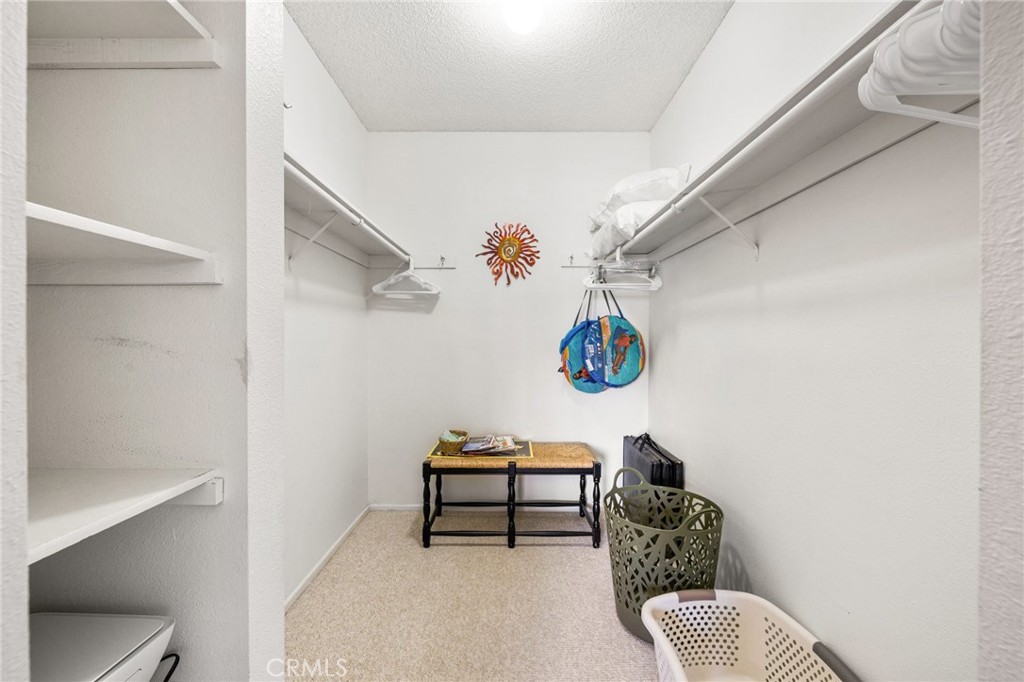 41032 Interlachen Lane