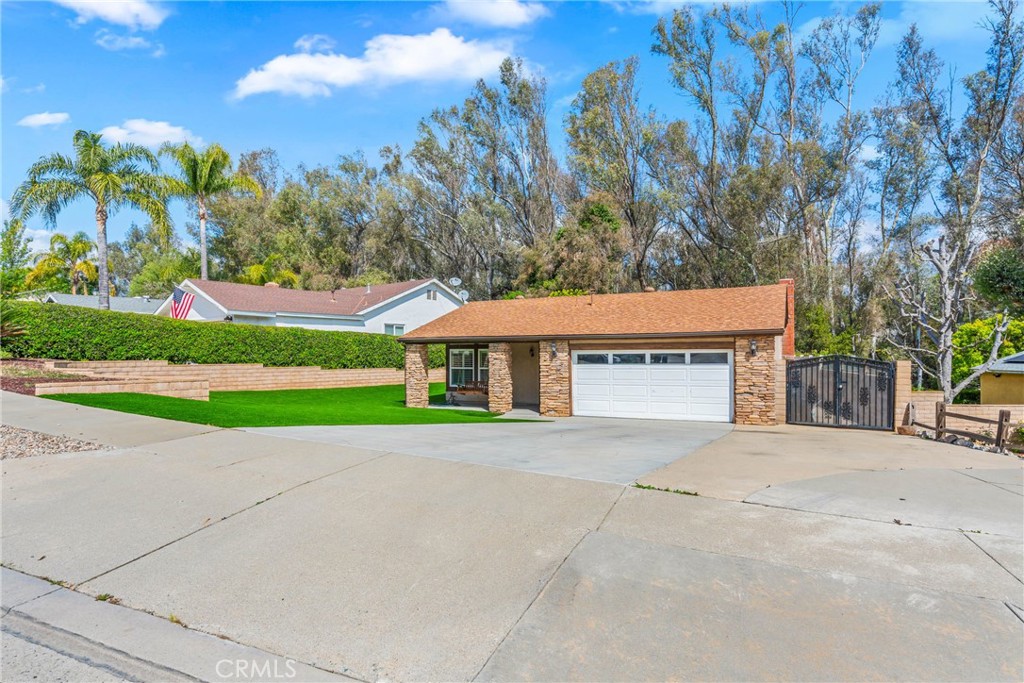 3494 Autumn Avenue