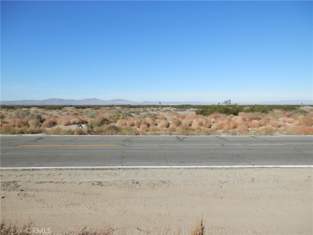 0 110 St. E + AVE O12