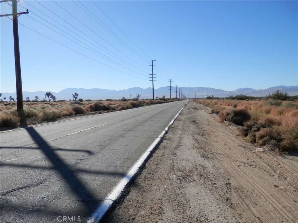 0 110 St. E + AVE O12