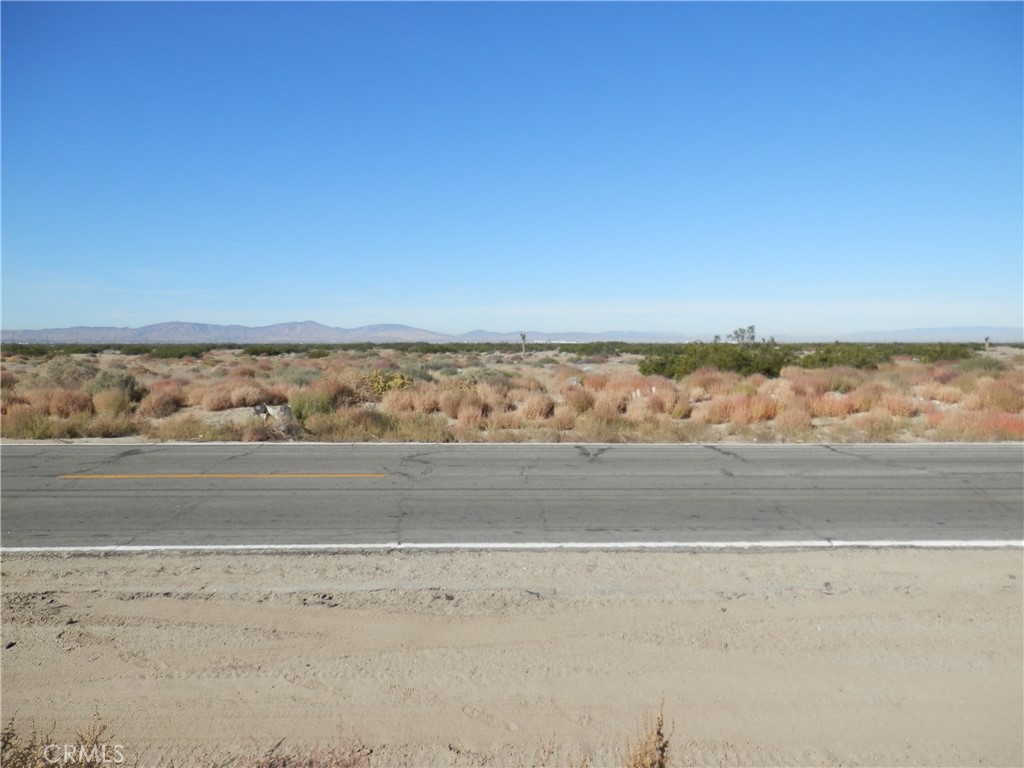 0 110 St. E + AVE O12