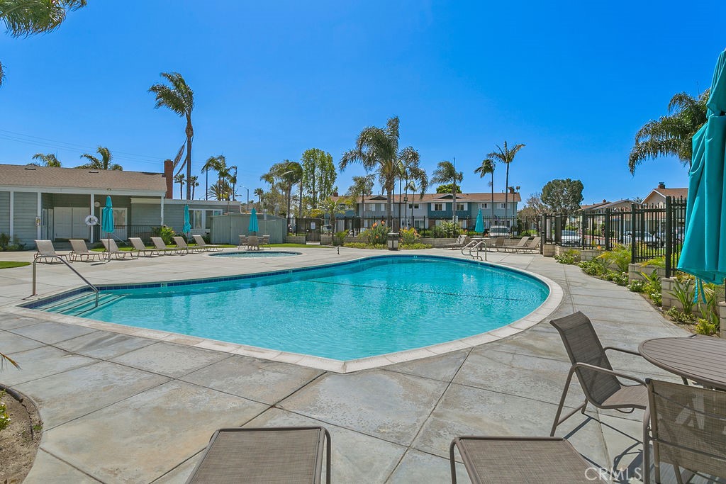 19846 Kingswood Lane