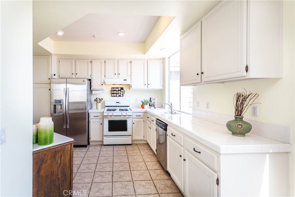 1546 Hastings Way