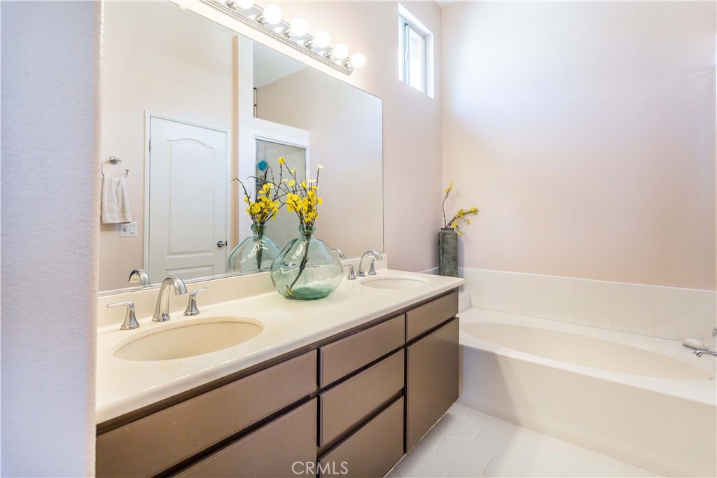 1546 Hastings Way