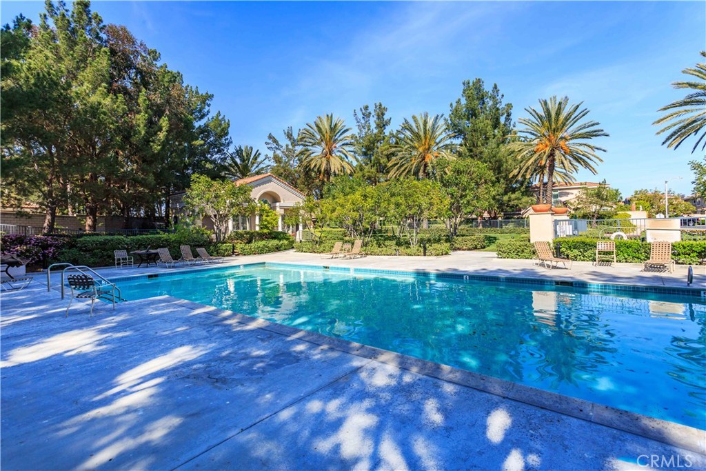 1546 Hastings Way