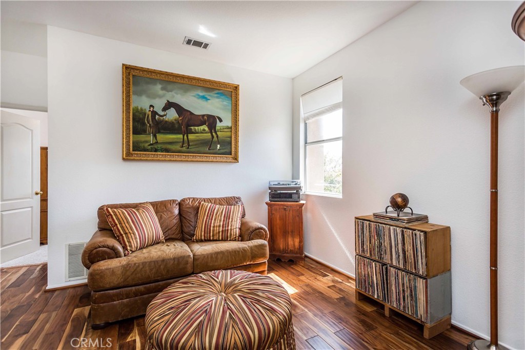 1546 Hastings Way
