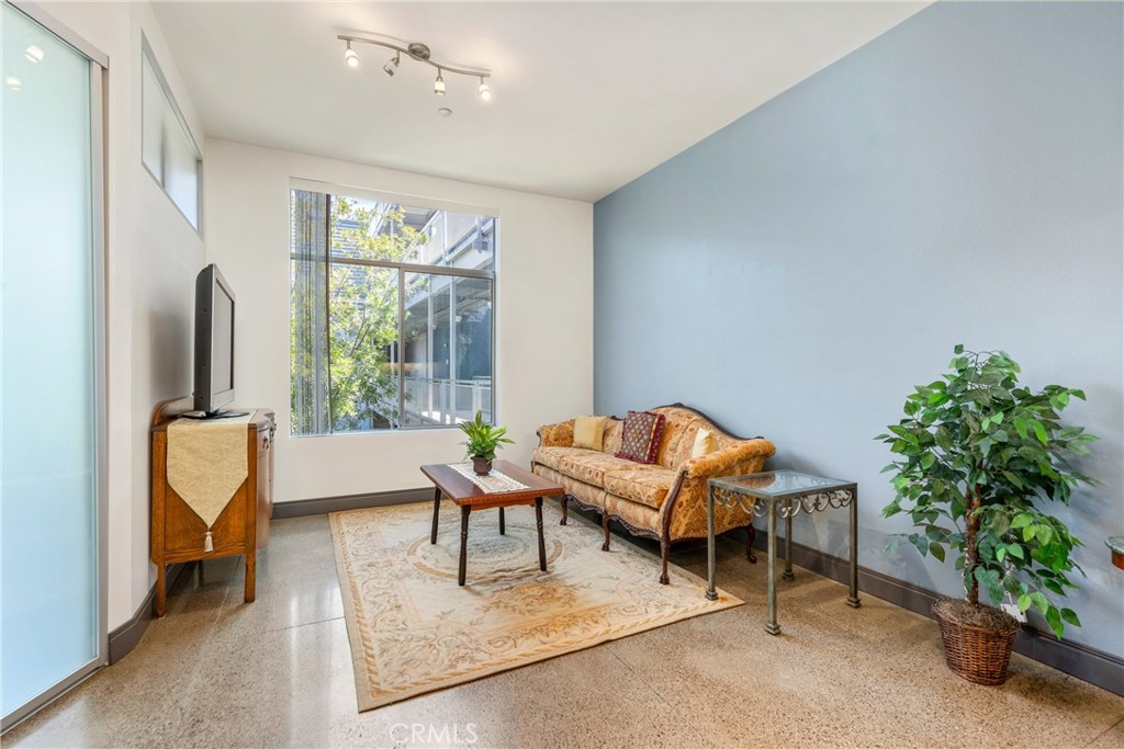 435 W Center Street 335