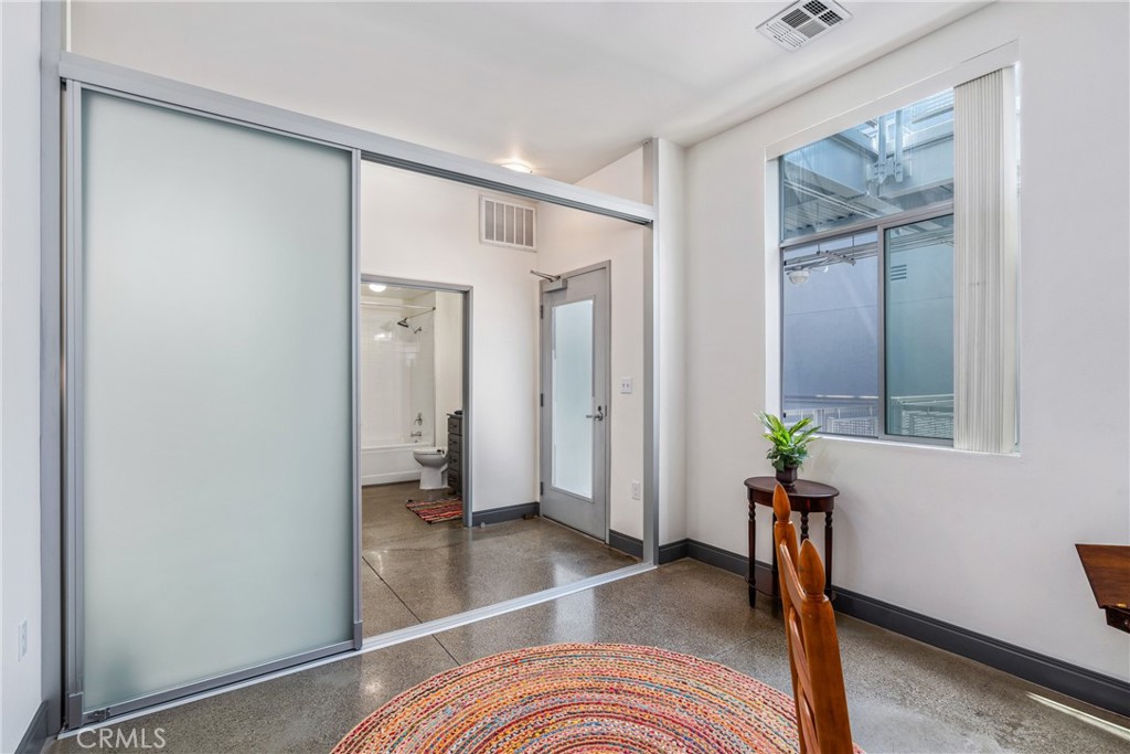 435 W Center Street 335