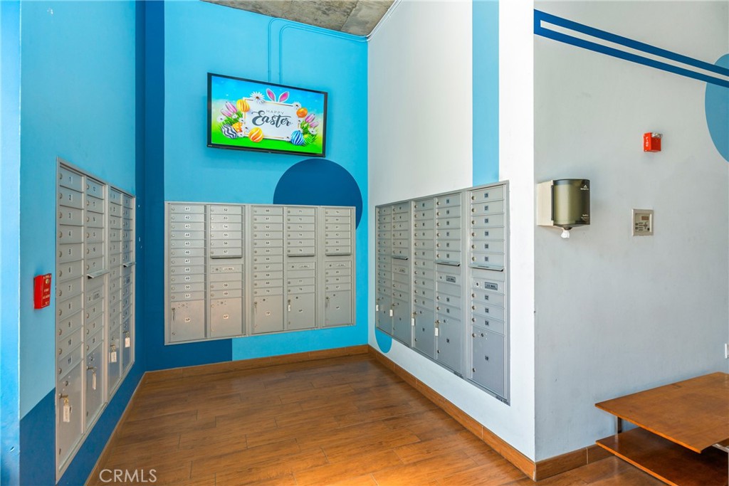 435 W Center Street 335