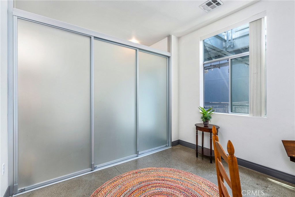 435 W Center Street 335