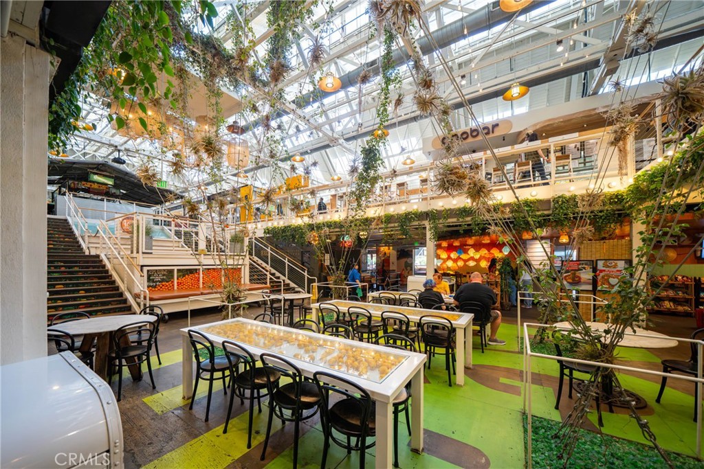 435 W Center Street 335