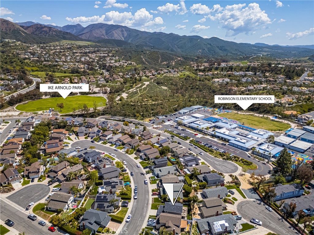 31976 Lazy Glen Lane