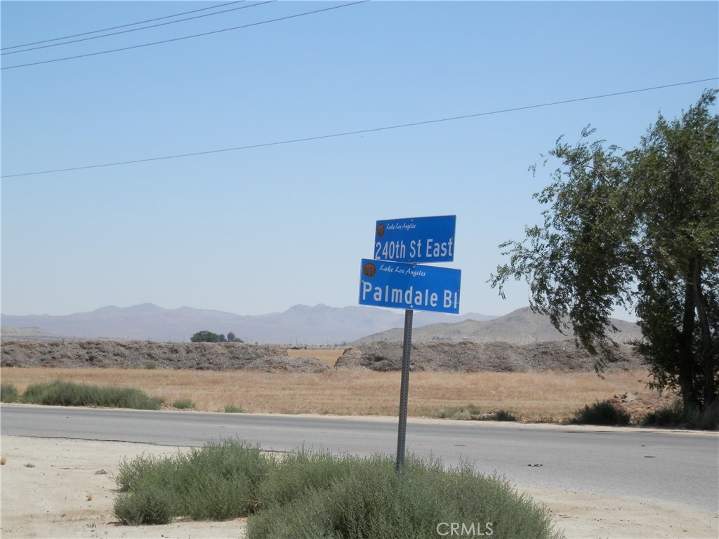 0 E AVE S + 240 ST. E E