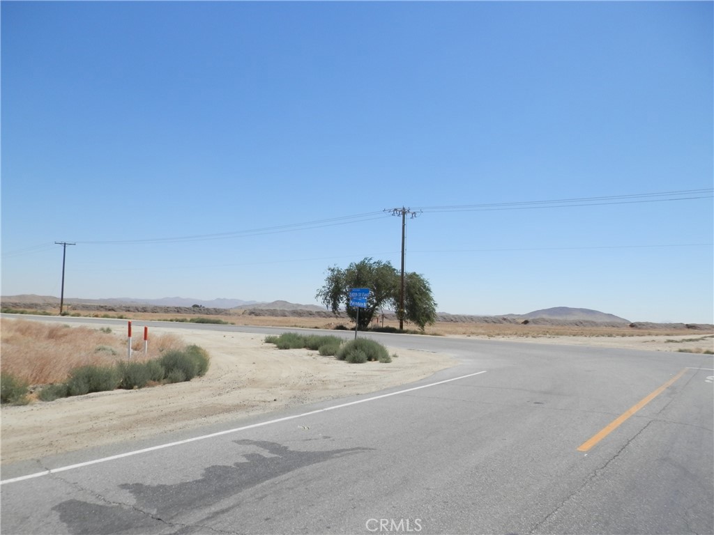 0 E AVE S + 240 ST. E E