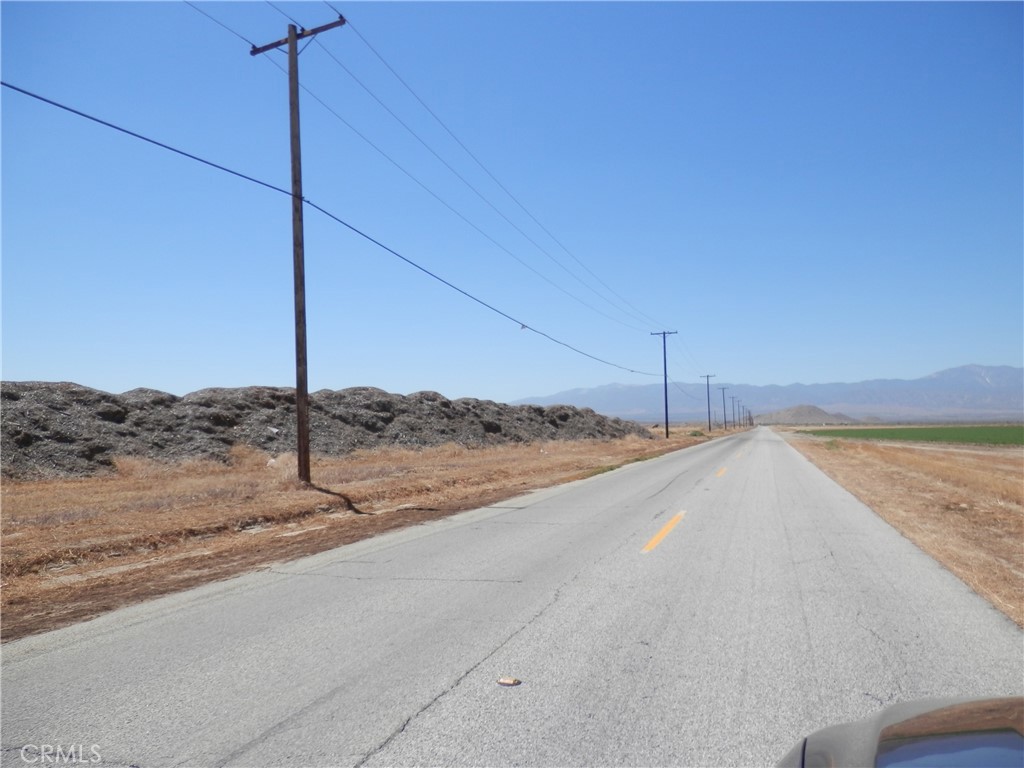 0 E AVE S + 240 ST. E E