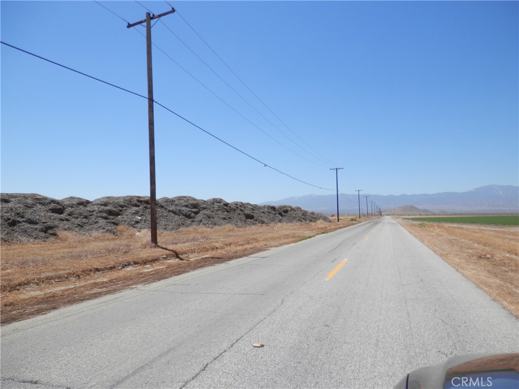 0 E AVE S + 240 ST. E E