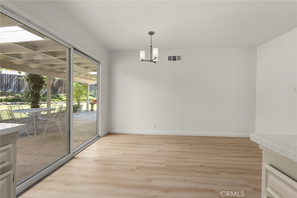 4001 E Sherwood Avenue