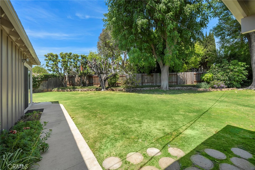 4001 E Sherwood Avenue