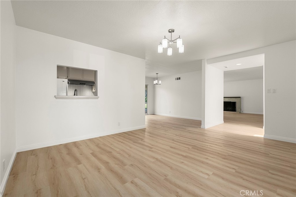 4001 E Sherwood Avenue