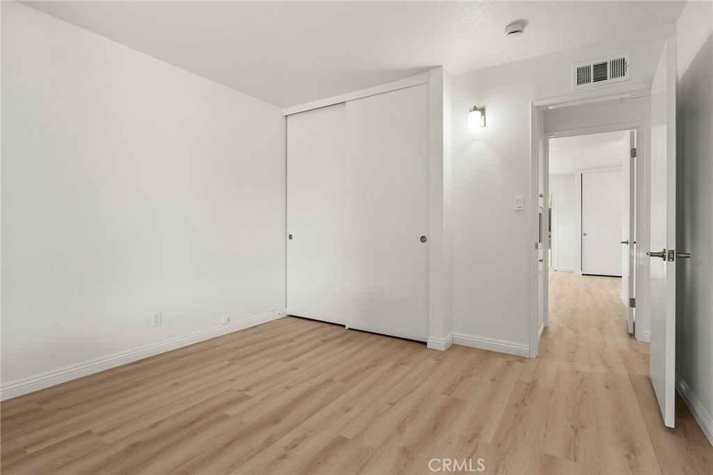 4001 E Sherwood Avenue