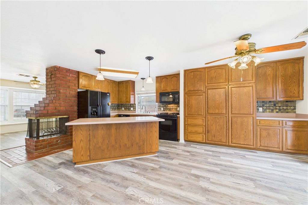 2021 Knoxville Avenue